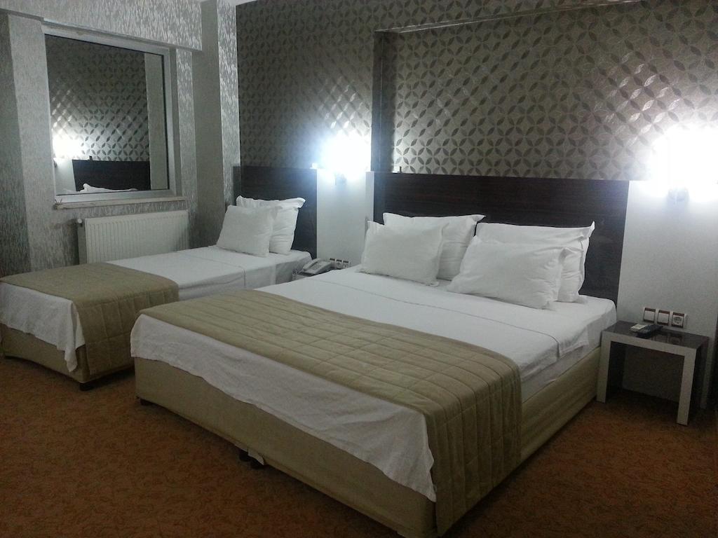 Anya Suit Otel デニズリ 部屋 写真