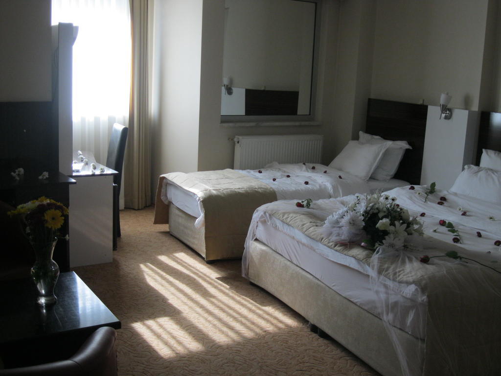 Anya Suit Otel デニズリ 部屋 写真